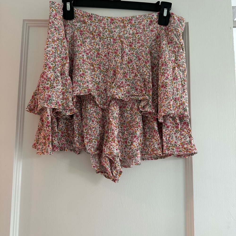 Altar'd State Floral Ruffle Shorts - Pink and White